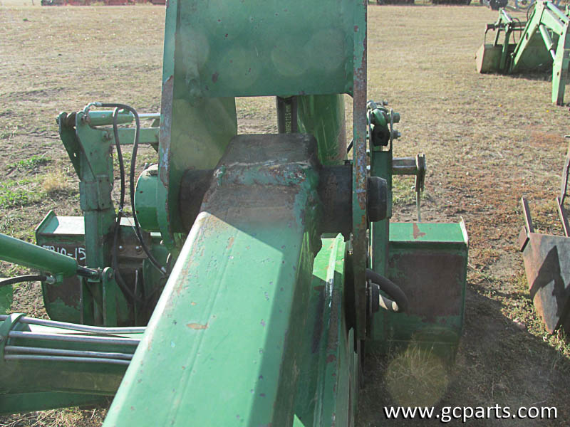 740 LOADER 7FT W/ GRAPPLE